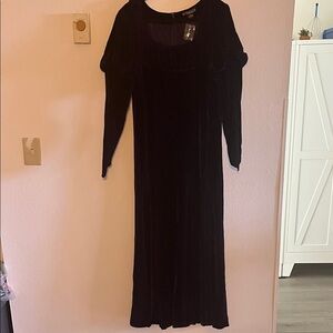The Pyramid Collection purple XL Long Sleeve Velvet Maxi Goted Whimseygoth Dress